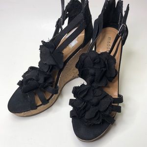Madden Girl Flower Wedges 7